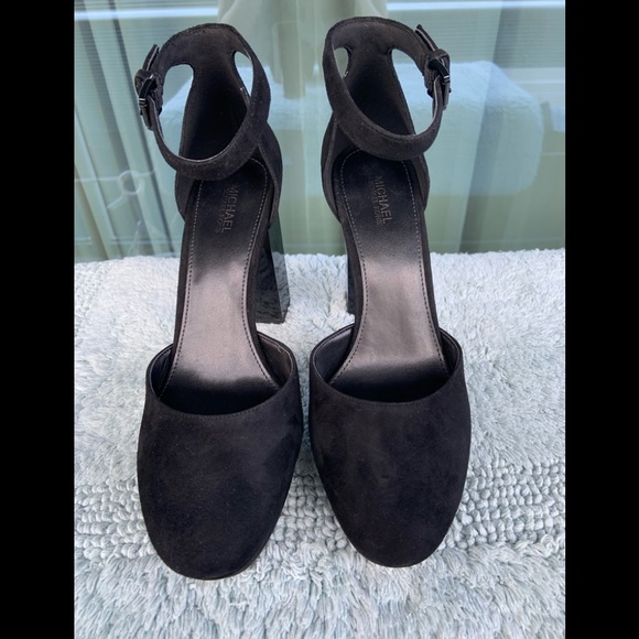 Michael Kors sues Sandal (NEW) - Picture 7 of 15